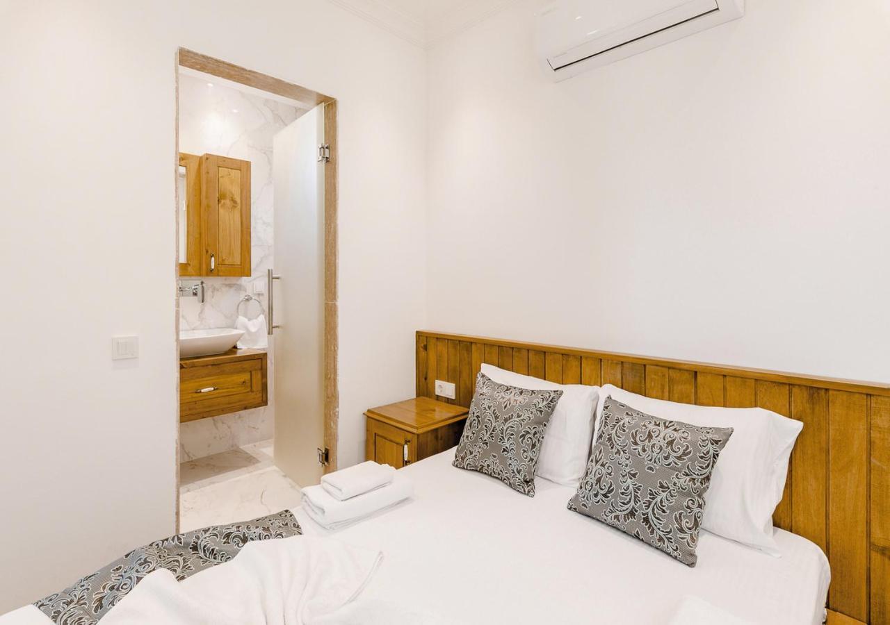 Villa 2 Sleeps 4 Isolated Honeymoon-Villa Sardunya Kas Exterior photo